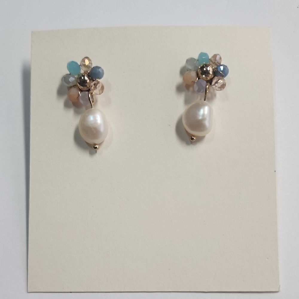 Elegant Pearl Flower Earrings
